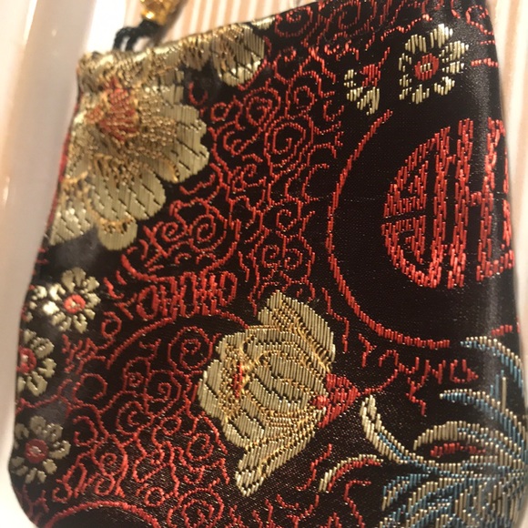 3/ 10$ Absolutely stunning jewelry bag - Picture 4 of 6